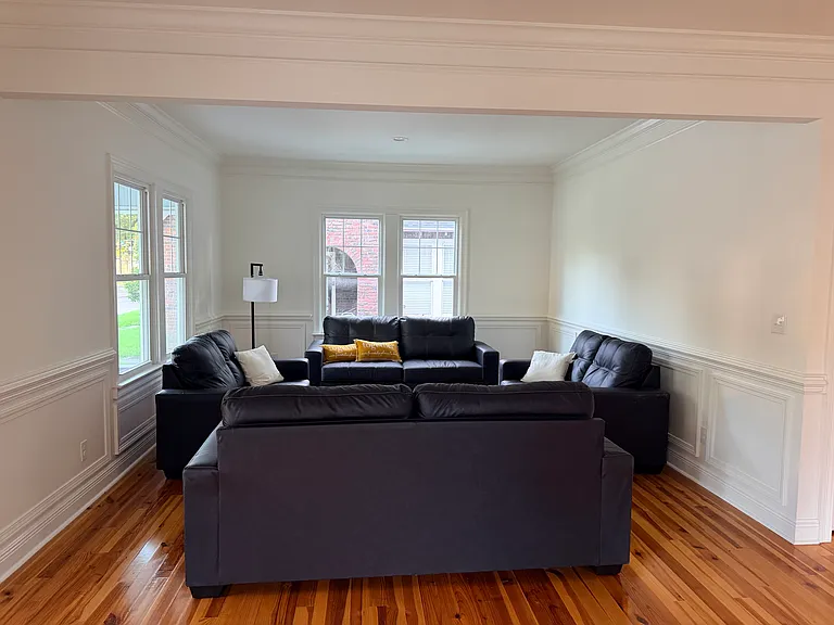 458 Michigan Ave — Photo 2