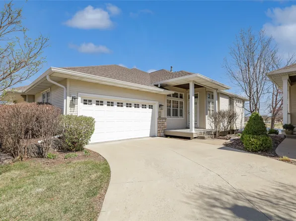 4710 Mills Civic Pkwy Unit 403, West Des Moines, IA 50265
