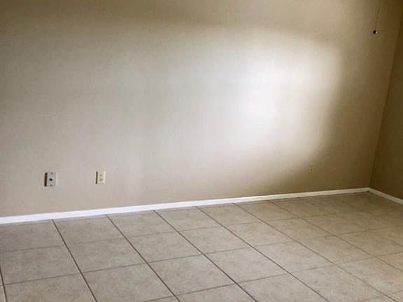 5th image of 13264 White Marsh Ln #3305