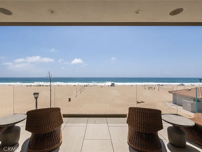 716 The Strand — Photo 26