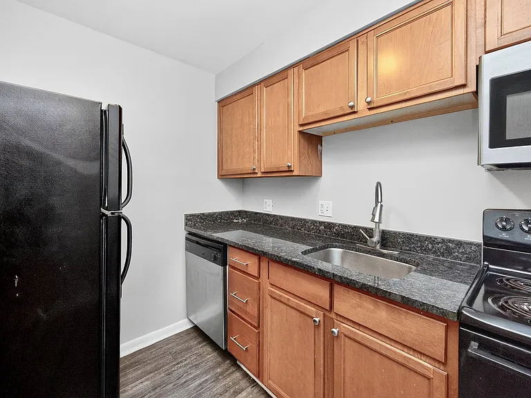 3336 Jefferson Ave #14 — Photo 5