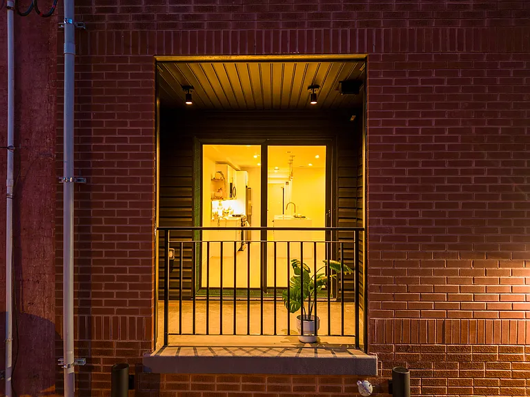 1627 Fontain St #C — Photo 26