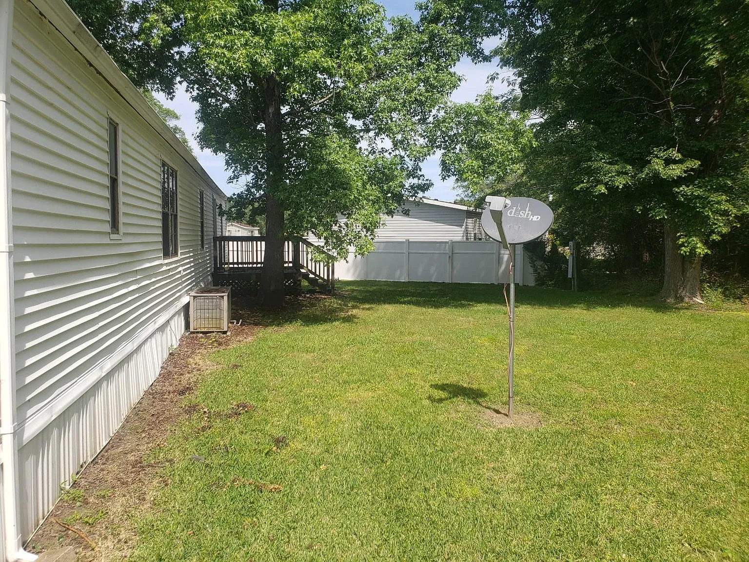 1207 Stoneybrook Drive — Photo 4