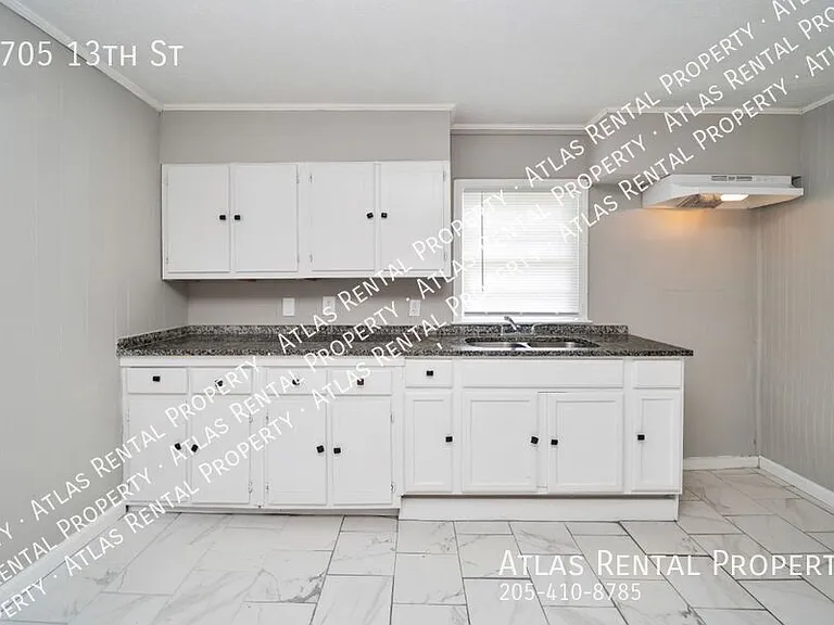 2705 13th St — Photo 16