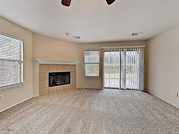 2nd image of 5117 Meridian Ln