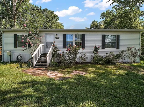 23909 Deer Rd, Astor, FL 32102