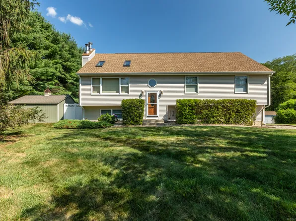 10 Lee Lane, Ellington, CT 06029