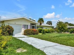 371 Peppertree Rd, Venice, FL 34293