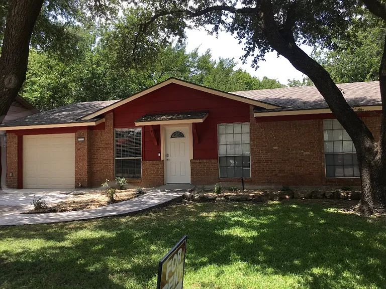 1513 Timberline Dr — Photo 1