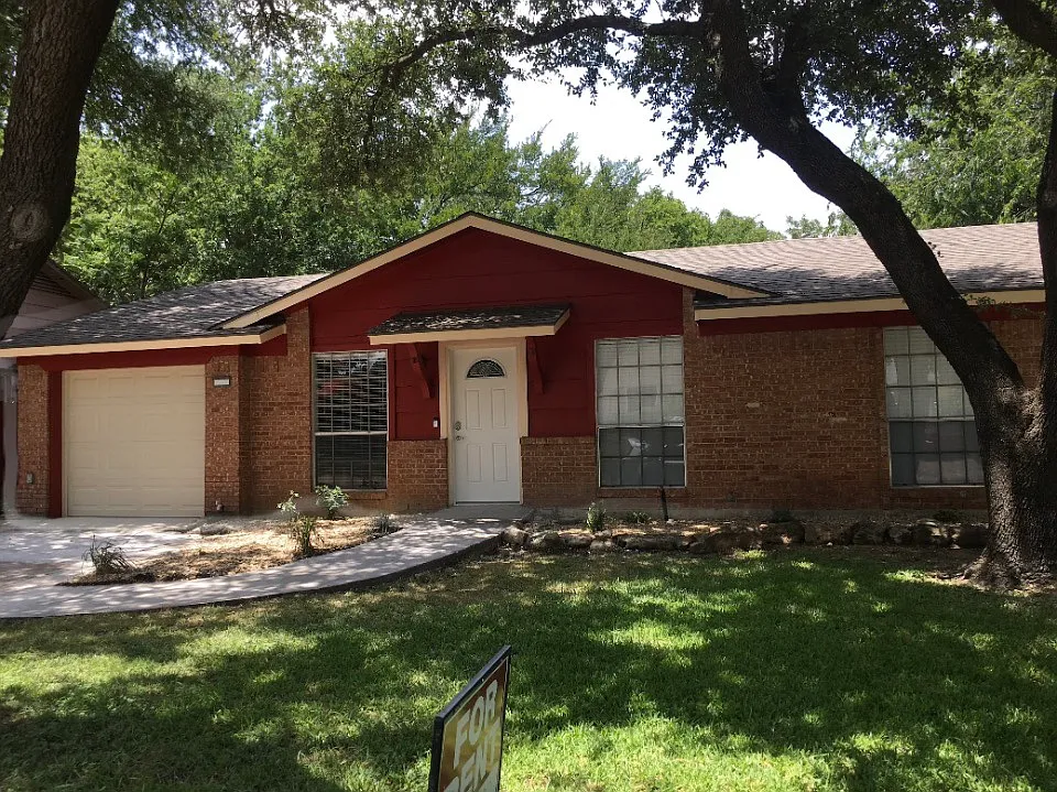 1513 Timberline Dr