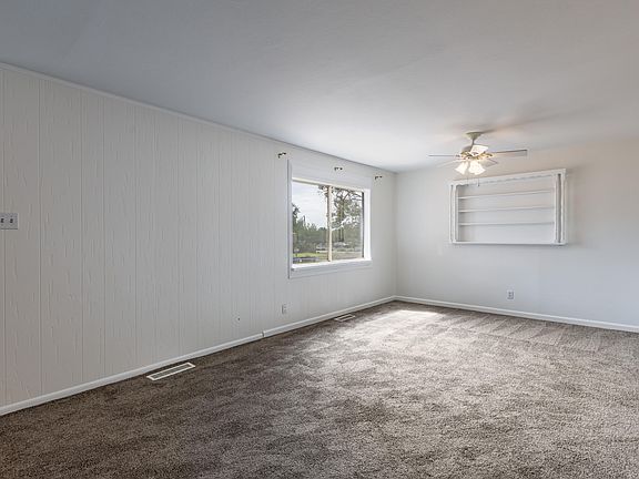 5th image of 9405 Parsifal Pl NE