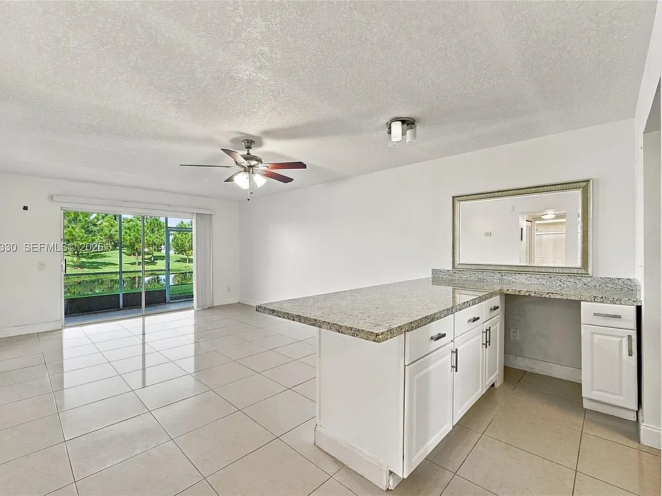 2431 SW 82nd Ave #103