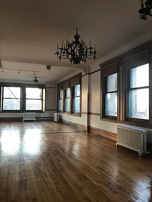 Rented by Keller Williams NYC | media 19