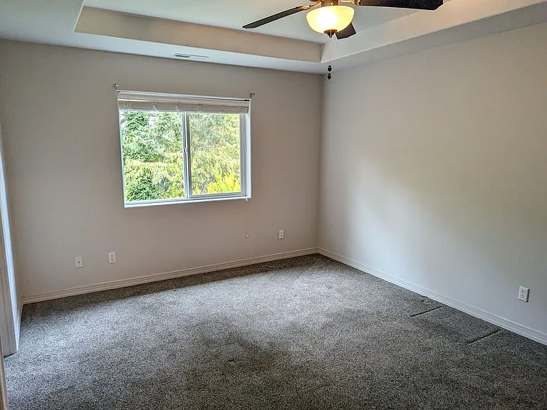 407 & 409 Madrona Ave SE — Photo 13