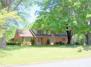 801 Hawthorne St, Cherryville, NC 28021
