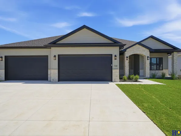 720 Regiment Rd, Lincoln, NE 68527