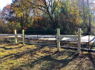 Peterson Rd, Gentry, AR 72734