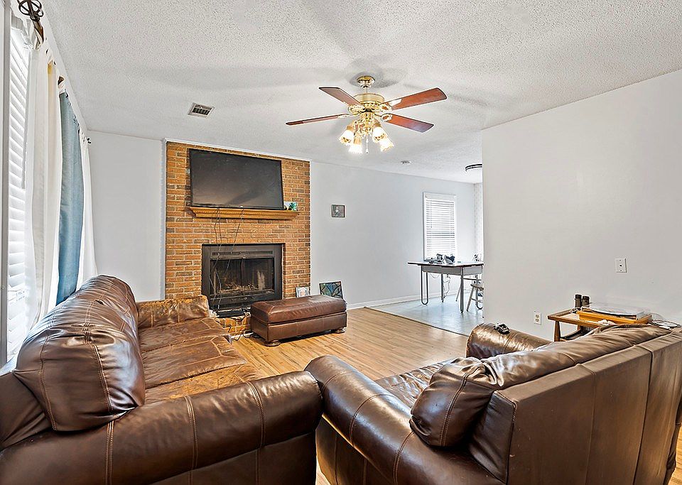 612 Dixie Dr, Hodges, SC 29653 Zillow