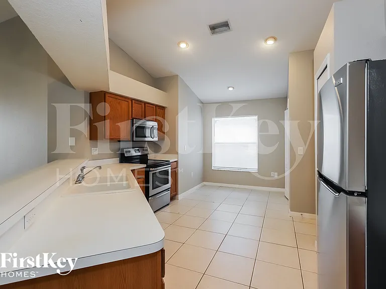 3774 Rollingsford Cir — Photo 6