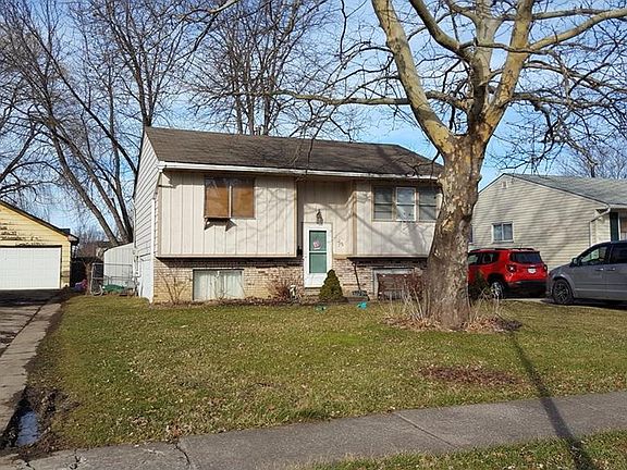 3rd image of 2039 Hancock St