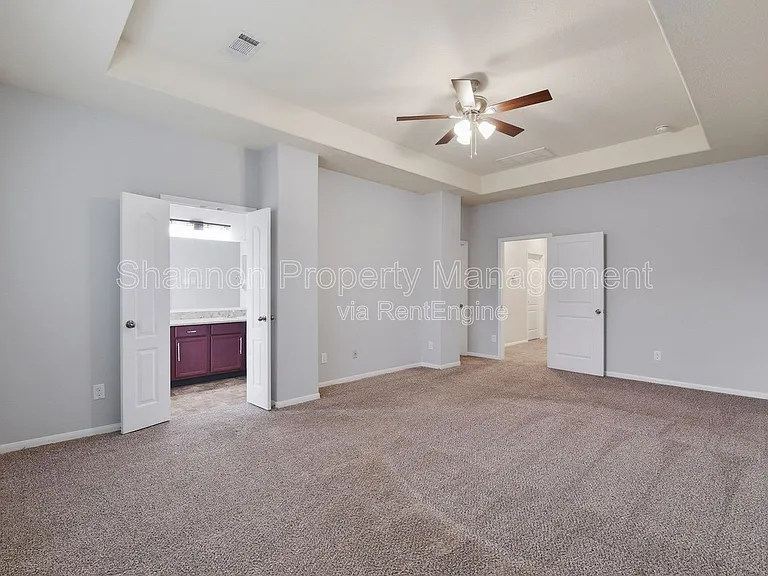 17142 Amarose Dr — Photo 13