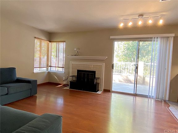 5th image of 101 Buckeye St
