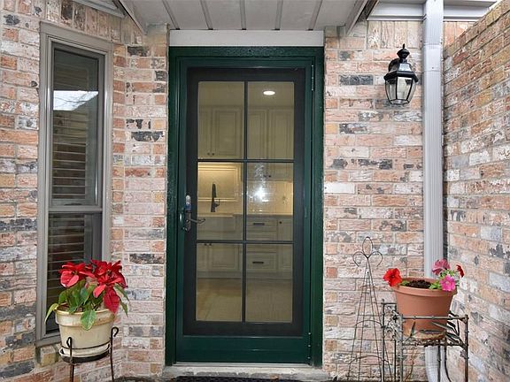 4th image of 2202 Ashford Hollow Ln