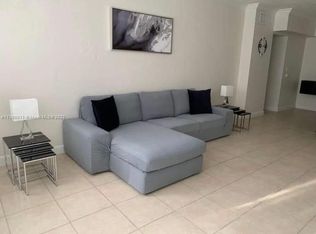 718 84th St APT 4, Miami Beach, FL 33141