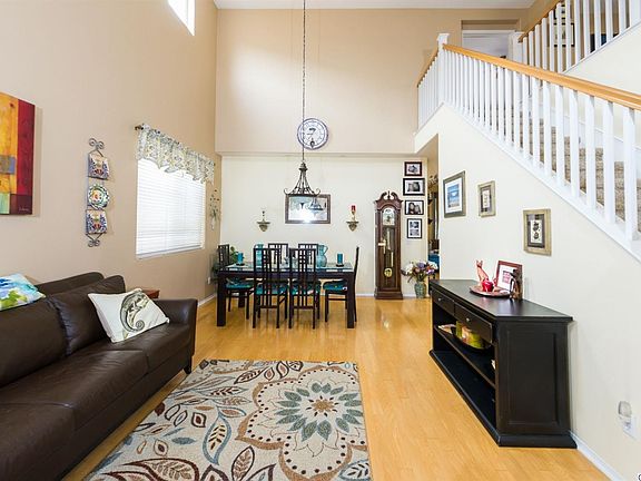 4th image of 32291 Big Oak Ln