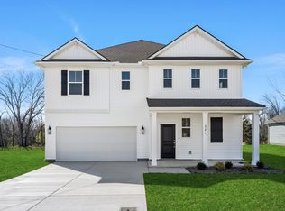 221 Idle Dr, Shelbyville, TN 37160