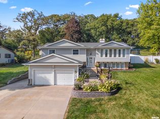 438 Center Dr, Geneseo, IL 61254