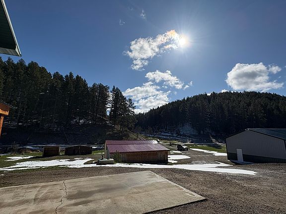 5th image of 2209 Ruby Gulch Rd
