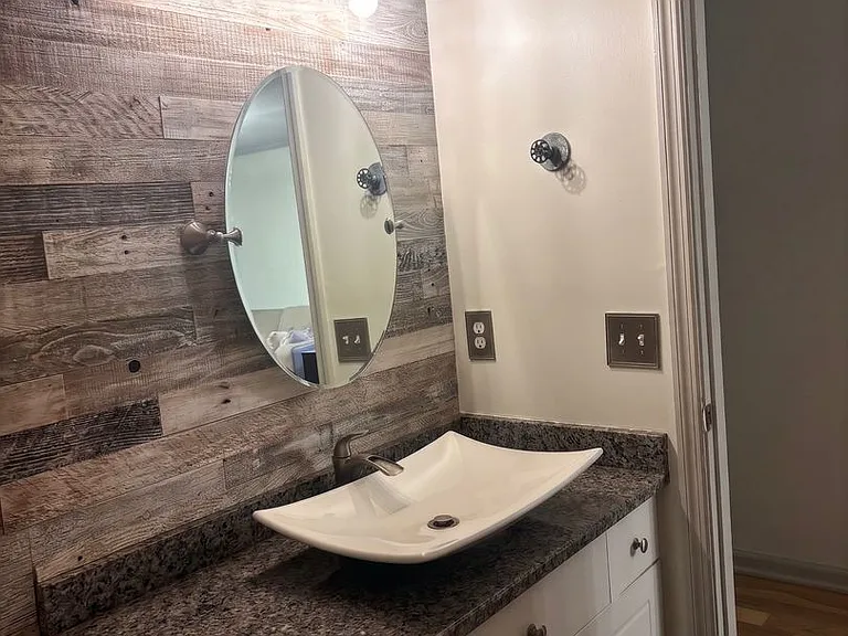 107 Nimitz Cir — Photo 13