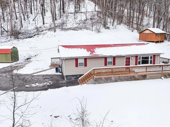 204 Murphy Creek Rd, Weston, WV 26452