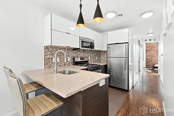 Rented by Halstead Real Estate | media 2