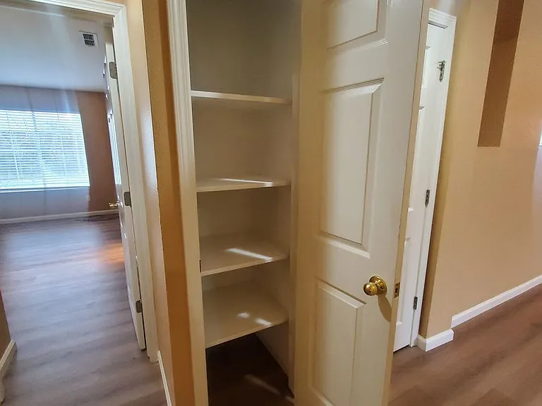 103 Bosk Ave — Photo 12