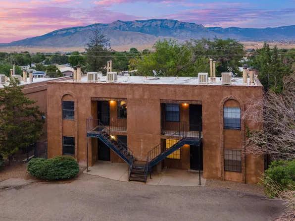 1000 Meadowlark Ct SE, Rio Rancho, NM 87124