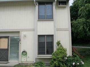 9 Hammond Plz, Beacon, NY 12508