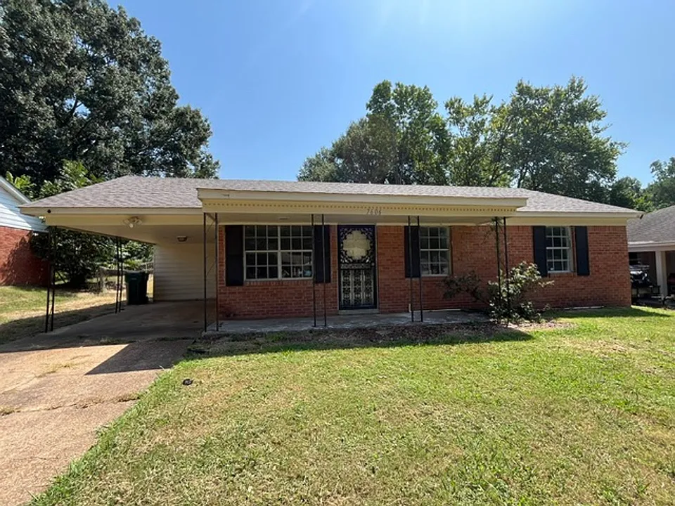 7606 Rockingham Dr