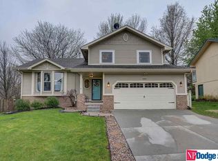 3407 Faye Dr, Bellevue, NE 68123