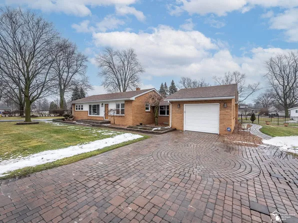 2428 Fairview St, Monroe, MI 48162