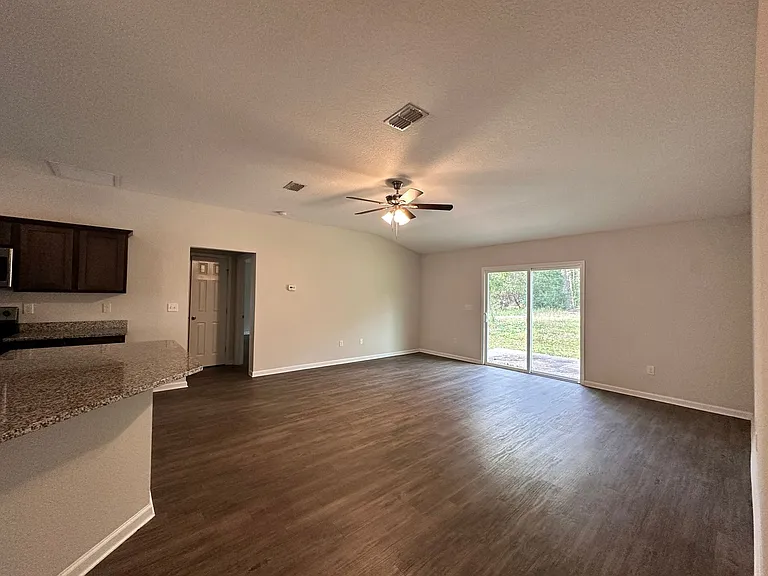 3460 Belfort Rd — Photo 7