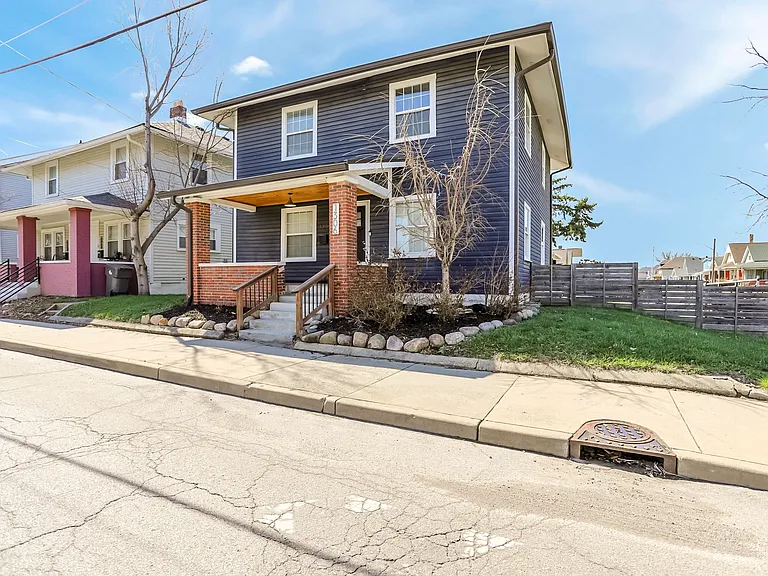 1306 S East St — Photo 1