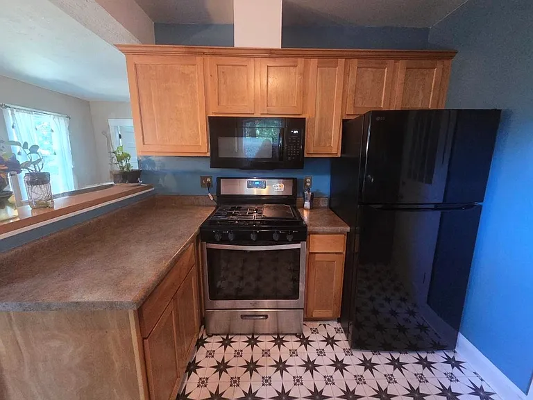 531 Clay St — Photo 6