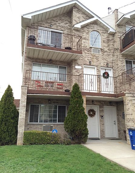 1st image of 2944 Baisley Ave