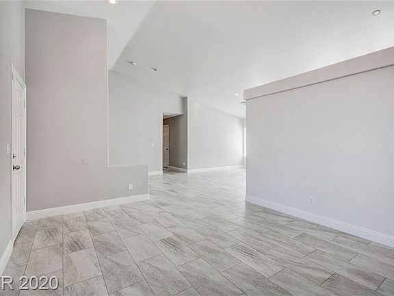 5th image of 5921 Blush Ave