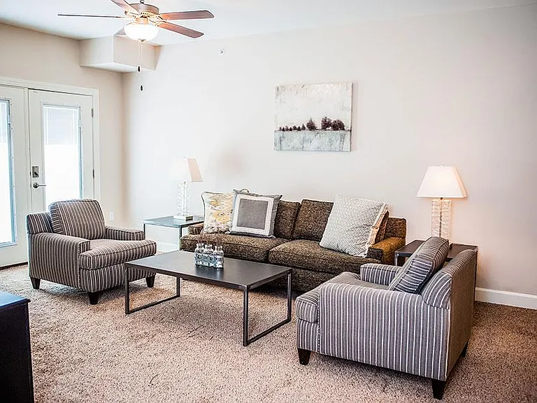 Bauer Farms Apartments & Townhomes — Photo 12