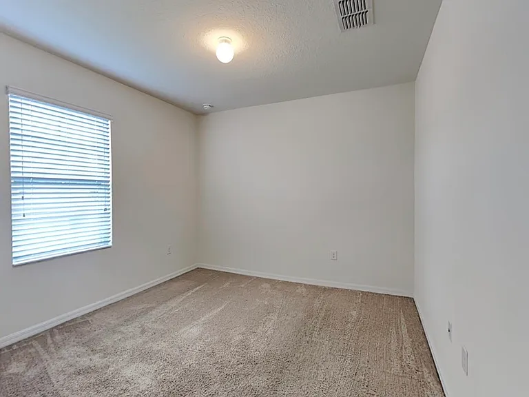 320 Aberdeen Dr — Photo 13