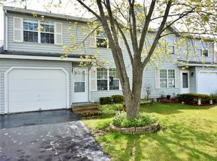 421 Meadow Hill Ln, Round Lake Beach, IL