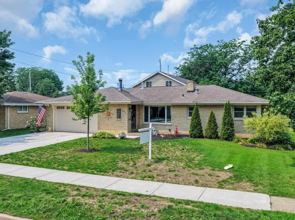 341 Dardis DRIVE, Burlington, WI 53105